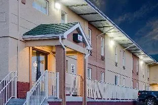 4 Airport Hotels Near Kemerer Museum That Deliver