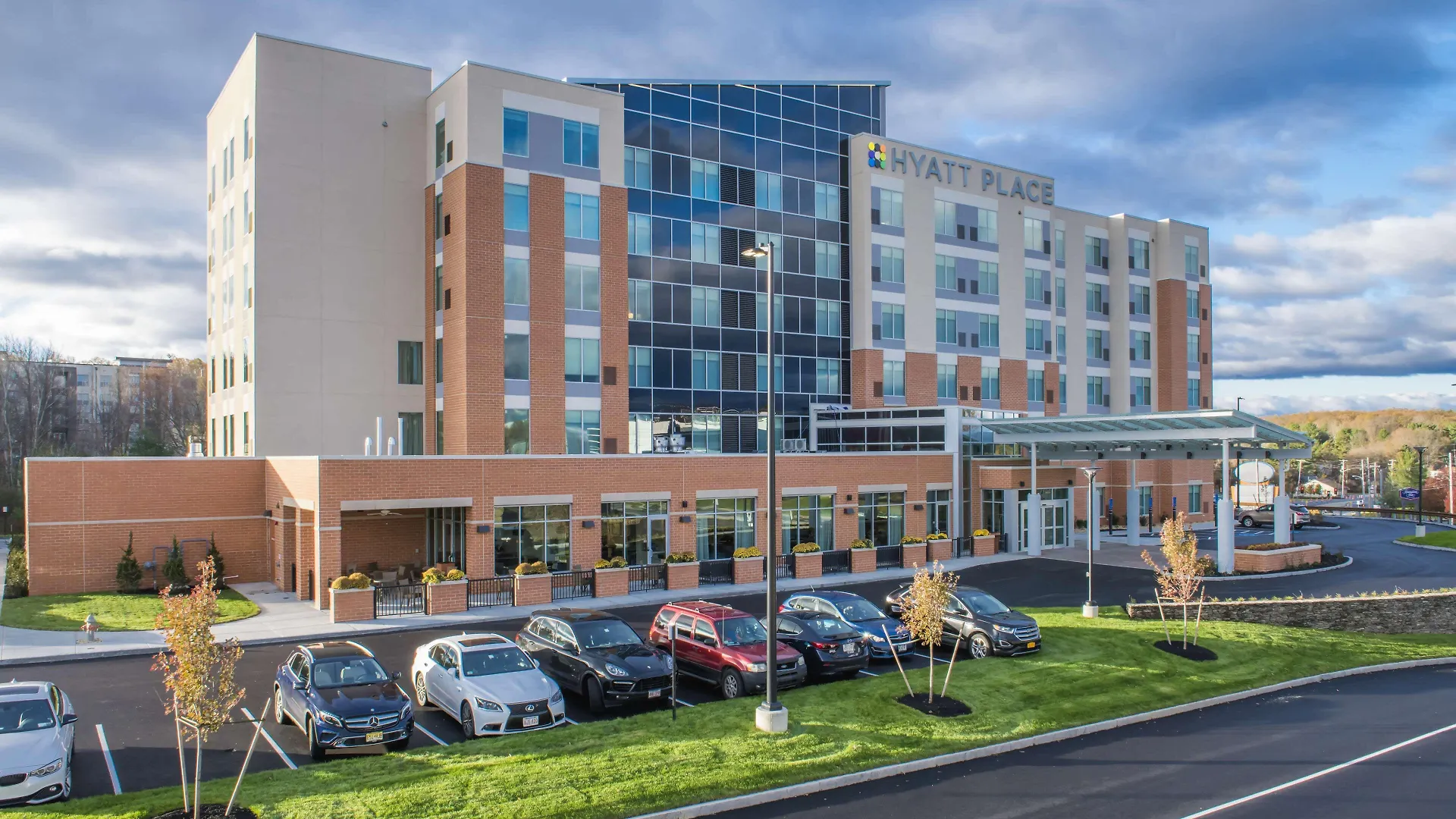 Staying Near Northboro Recreation Dept: 4 Three-Star Hotels Compared
