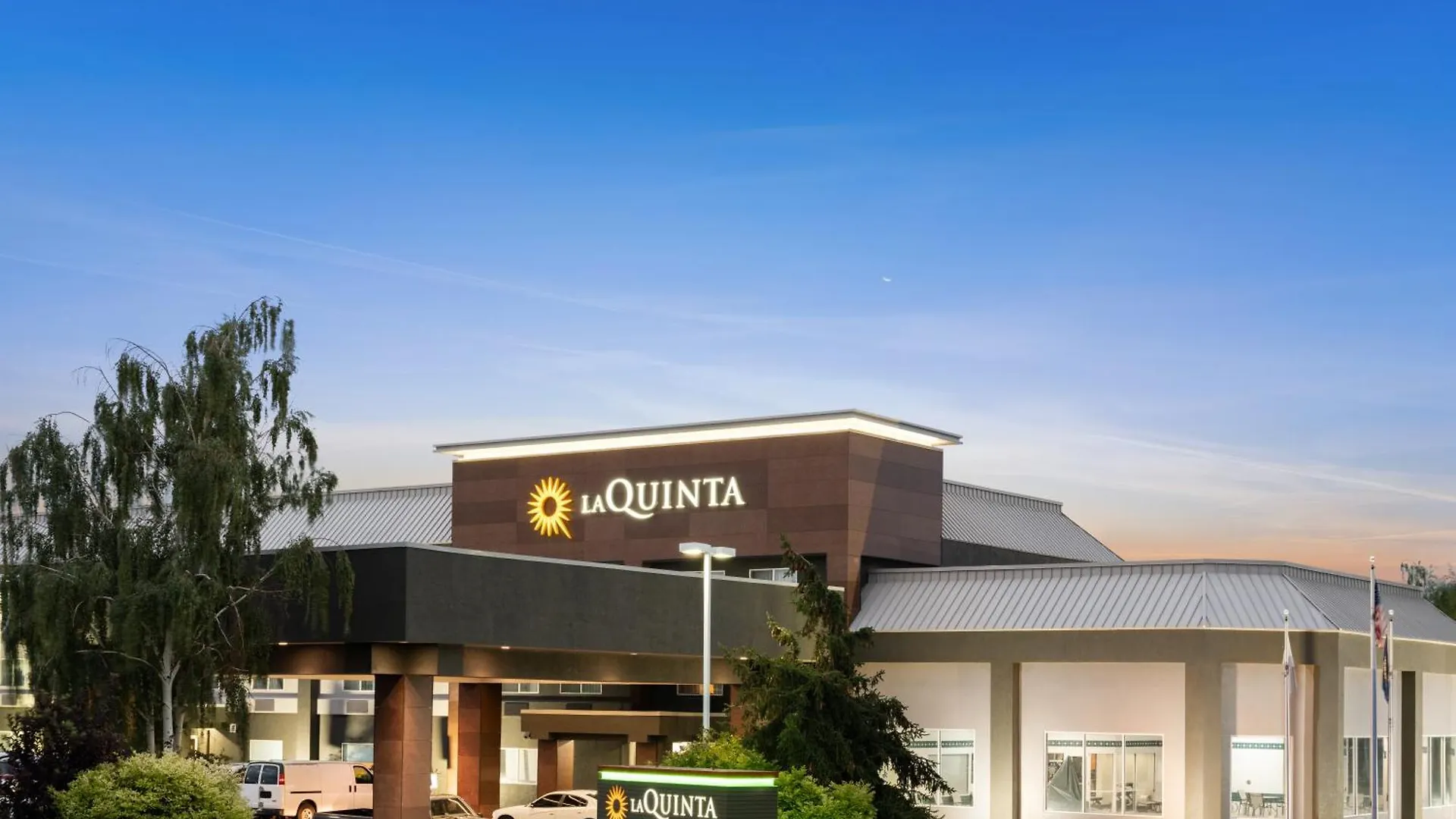 7 La Quinta By Wyndham Hotels Across the Pacific Northwest