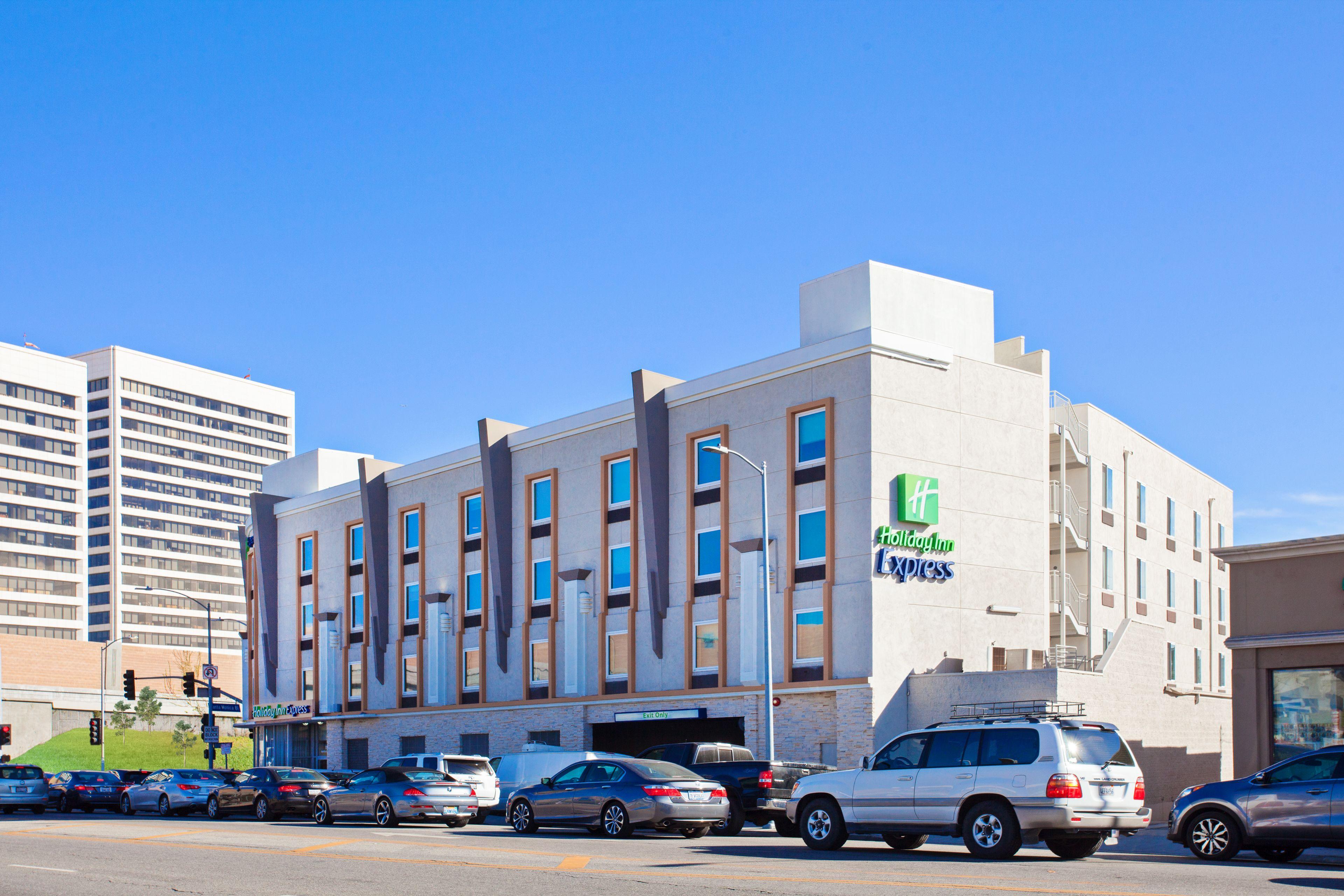 Staying In West Los Angeles: 6 Budget Hotels Compared