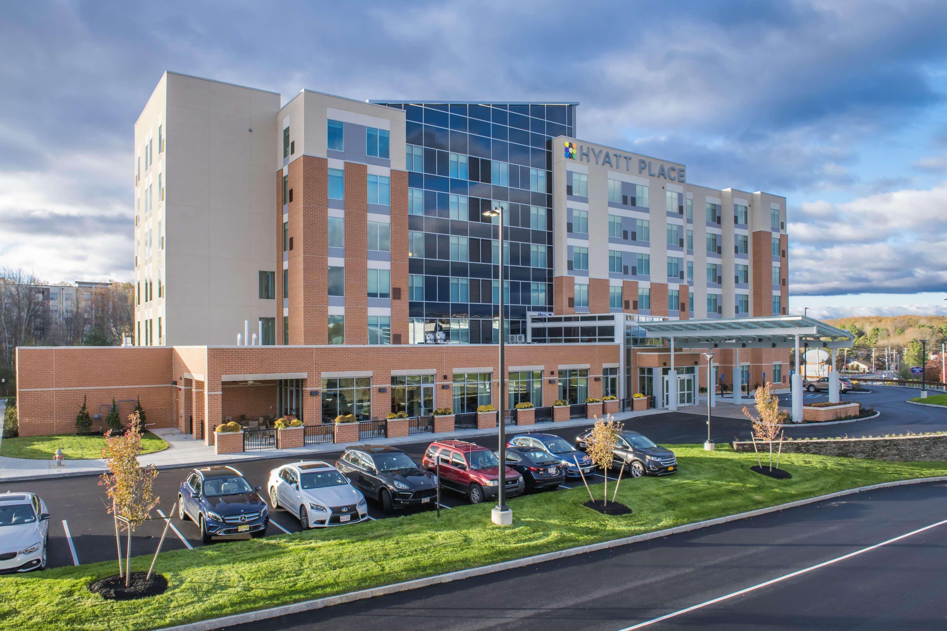 Staying Near Northboro Recreation Dept: 4 Three-Star Hotels Compared
