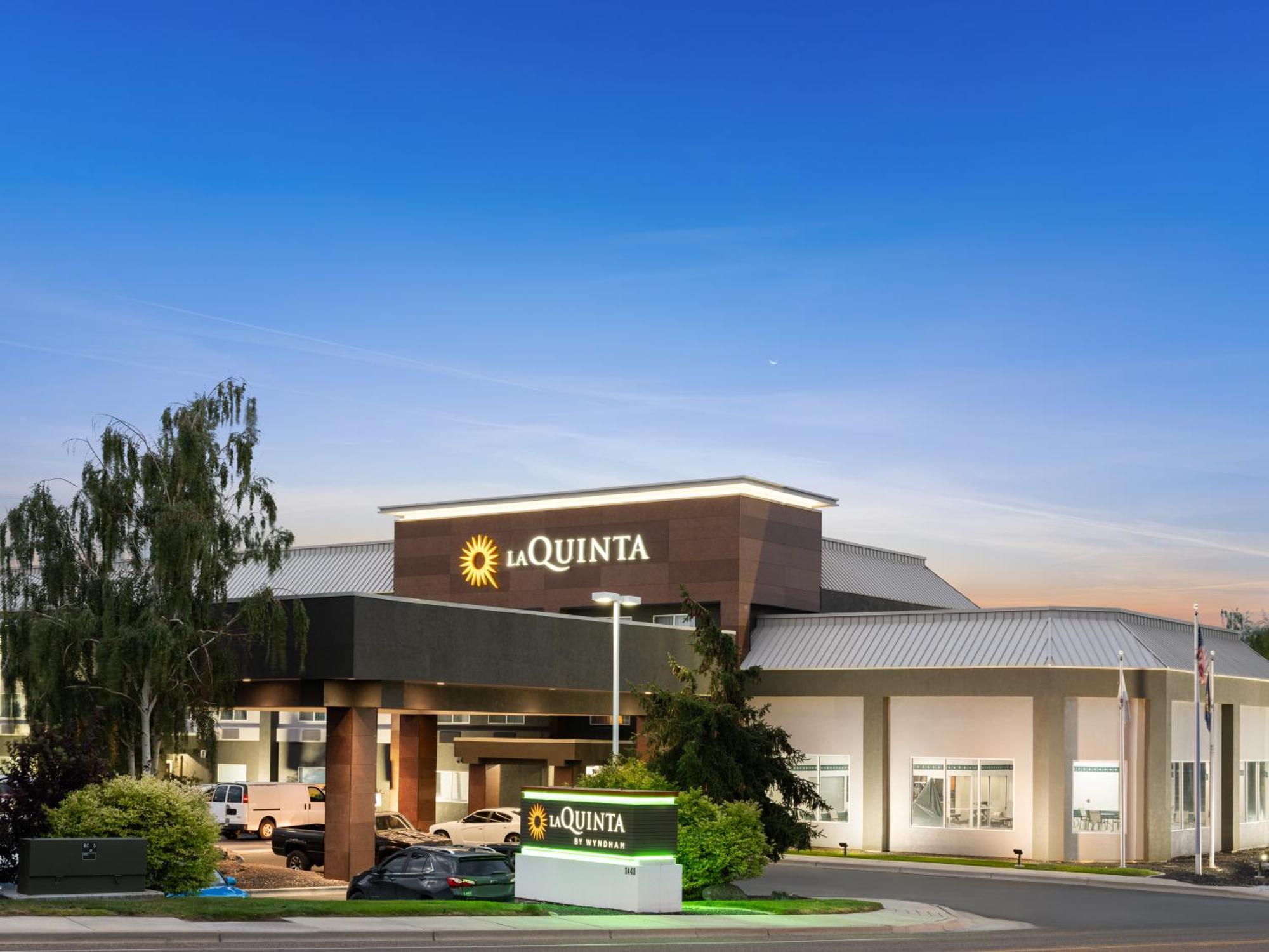 7 La Quinta By Wyndham Hotels Across the Pacific Northwest