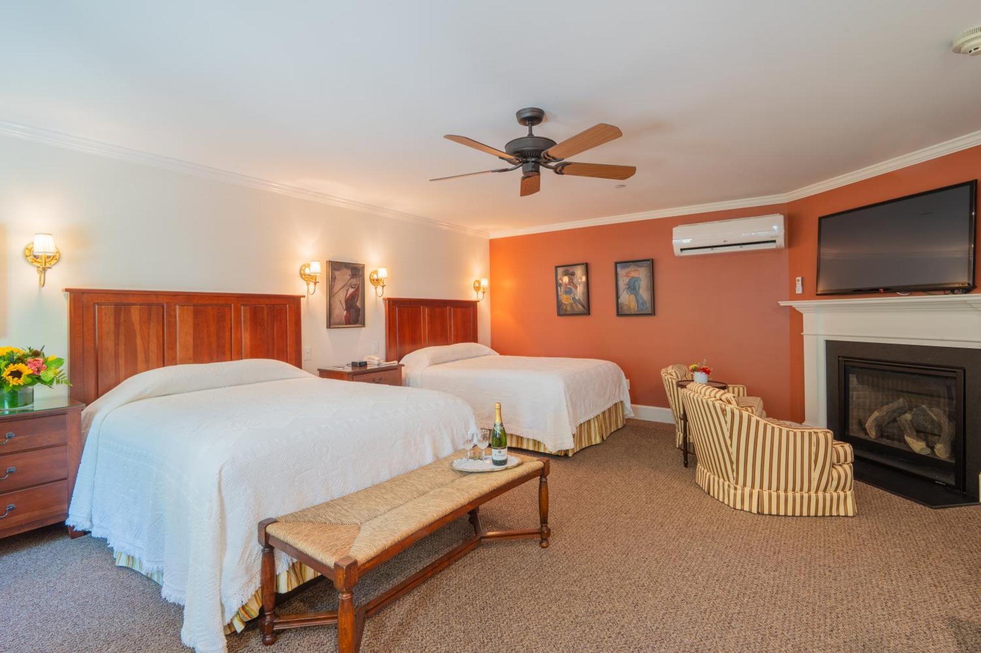 Where to Stay Near Wychmere Harbor: 5 Best 4-Star Hotels